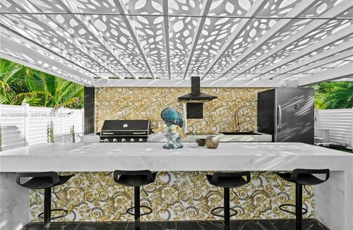 Biscayne Park House | The Miami Luxe House Designer Stay + Pool