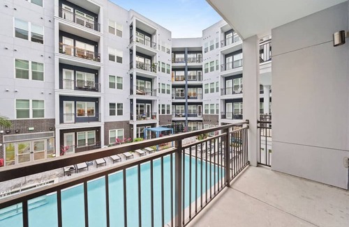 Tampa Apartment | Cozy, 2BD haven in heart of Tampa | Free Parking!