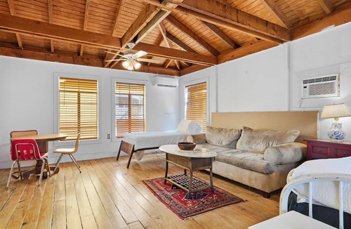 Freetown - Port Rico Apartment | Cozy Tiny Home-Ideal for Couples & Solo Travelers