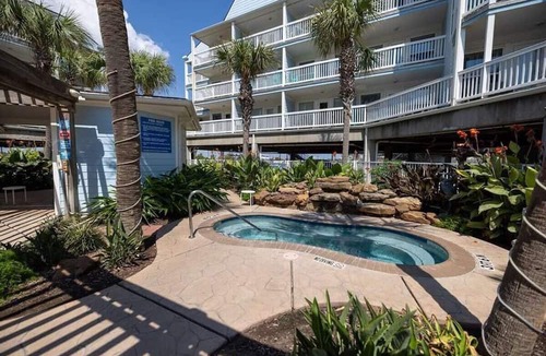 Galveston Condo | Seascape condo w/amazing pool/beach views from balcony - sits right on the beach