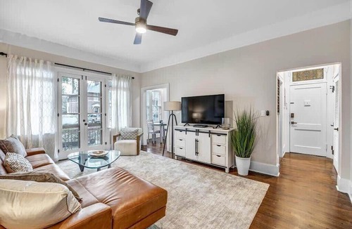 Riverside Apartment | Historic Apt - Blocks from Shoppes of Avondale!