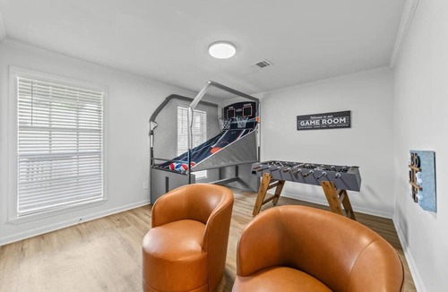 Lafayette House | Fais Do-Do House 3 Kings Arcade Fast WiFi Luxe