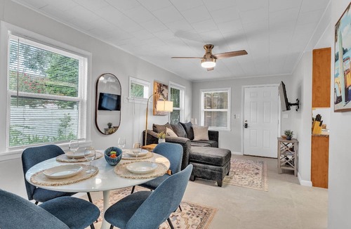 Lakeland Condo | Walk to Lakes & Florida Southern | Pet-Friendly | 2BR, BBQ Patio, Sleeps 4