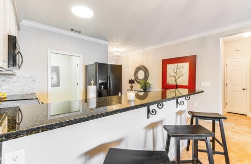 Dadeville Condo | Pool & Dock Access: Waterfront Dadeville Condo!