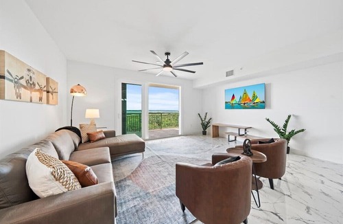Merritt Island Condo | RIVER FLY IN: Coastal Penthouse, Panoramic Views