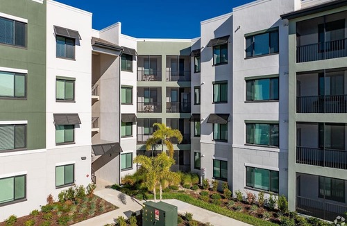 Palmetto Apartment | Landing | Modern 1BD, Gym, Clubhouse