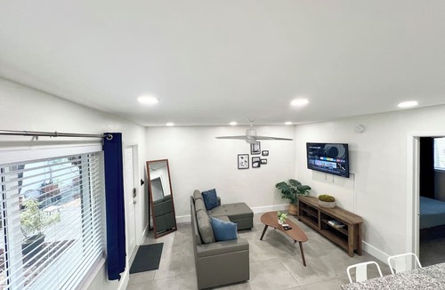 Lake Ridge Apartment | Central, Nice&Modern 1Br 1Bath Apt in Lake Ridge