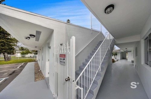 North Miami Apartment | Chic Miami Studio | Gym, BBQ, Free Parking