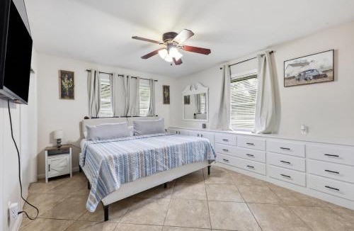 Lakeview  Jefferson County House | 4 Bedroom 2 Bath home in Port Arthur Texas!