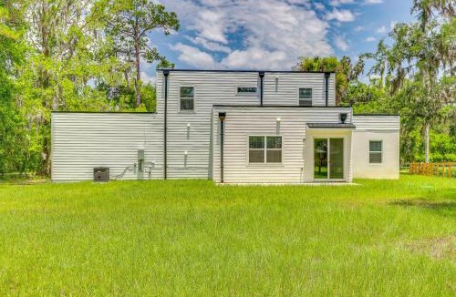 Northside House | Families w/Pets! Jacksonville Home 18 Mi to Beach