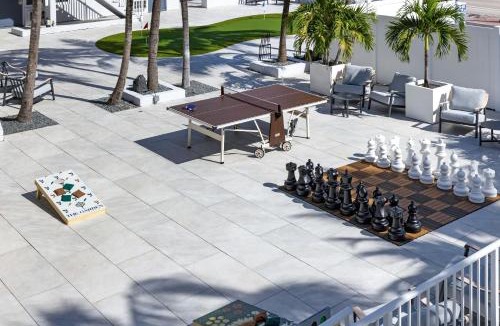 Galt Mile Hotel | Fort Lauderdale King Suite At Botanica