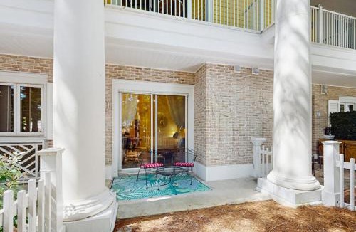 Baytowne Wharf Hotel | Pleasant studio at The Baytowne Wharf with shared pool hot tub shopping & events