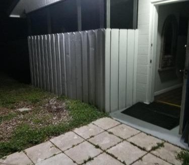Gulf Gate Estates House | Siesta Key Hot Tub Cottage, Sleeps 6 Kid Friendly