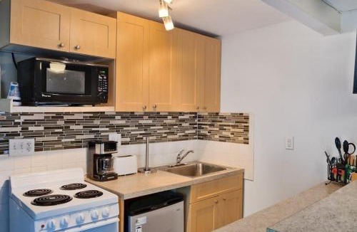 Ilexhurst Apartment | Shortboard