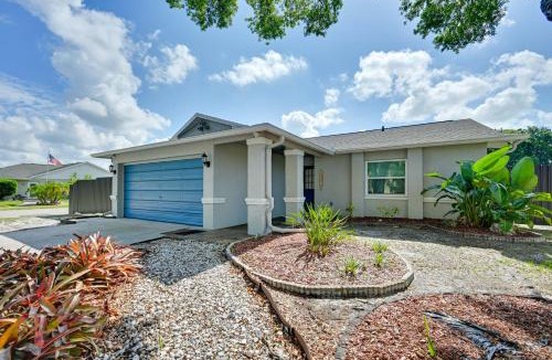New Port Richey House | Explore Tampa Bay! Family Home w/Lanai, Game Room