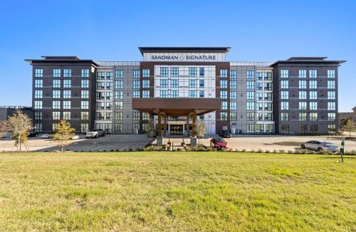Las Colinas Hotel | Sandman Signature Dallas Las Colinas Hotel & Suites