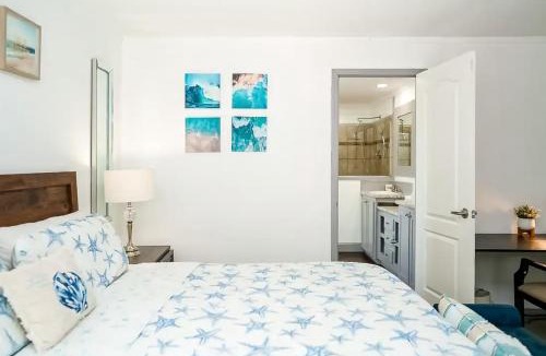 Bayside Park House | Boat Dock! Canal-Front Family Retreat in PCB