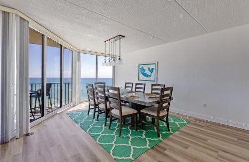 Bethune Beach Apartment | Beautifully decorated oceanfront 33 corner unit in Ocean Condo 401