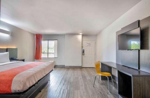 Lafayette Hotel | Motel 6-Lafayette, LA