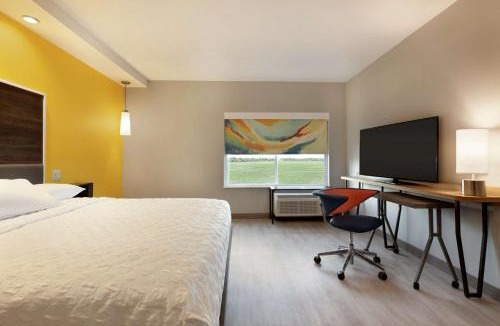 Webster Hotel | Tru by Hilton Webster Houston NASA