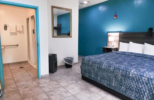 Everglades City Hotel | Ivey House Everglades Adventures Hotel
