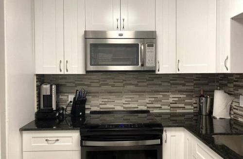Galt Mile Apartment | Oceanview on SAND located in Ocean Manor Resort Fort Lauderdale Beach 2 bed 2 bath spacious corner unit partial ocean view