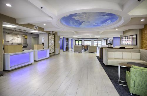 Baymeadows Hotel | Holiday Inn Express Hotel & Suites Jacksonville-South by IHG