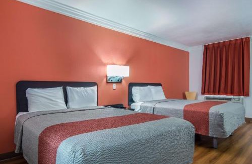 Marshall Hotel | Motel 6-Marshall, TX