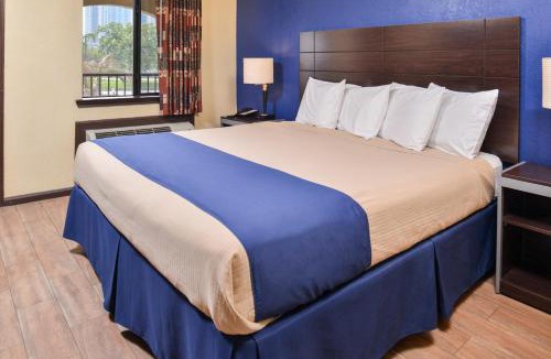 MacGregor Hotel | Americas Best Value Inn Medical Center Downtown