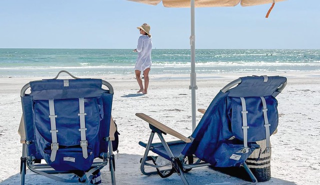 Family Coastal Cottage, Work & Leisure, Downtown