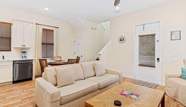 3000 Latitude Lane
