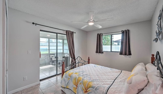 9 Mi to Dtwn Ft Myers: Cape Coral Home