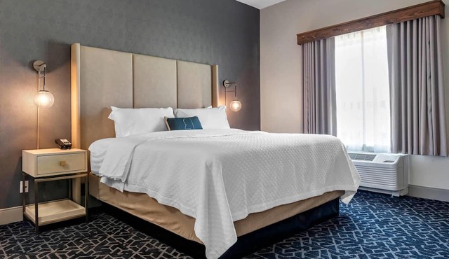 Lyric Hotel West End, Trademark Collection by Wyndham