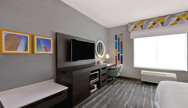 Hampton Inn & Suites Houston East Beltway 8