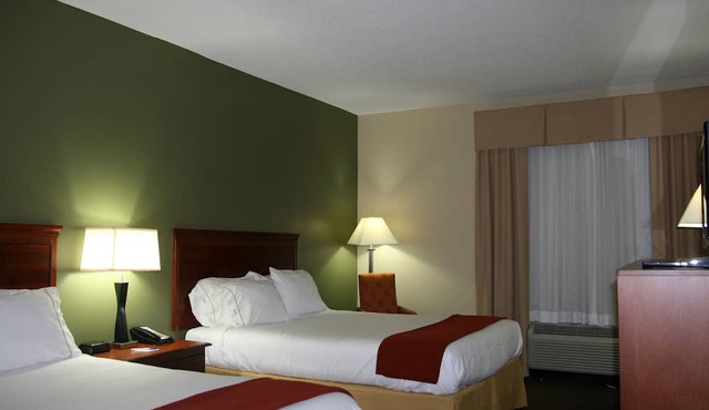 Holiday Inn Express and Suites Greenville by IHG