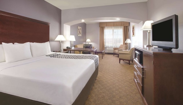 La Quinta Inn & Suites by Wyndham Corsicana