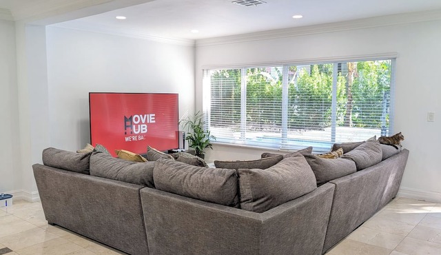 Coral Gables Vacation House with Pool