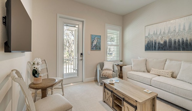 Walk to Springs, 700 Ft to Dtwn! Crystal River Gem