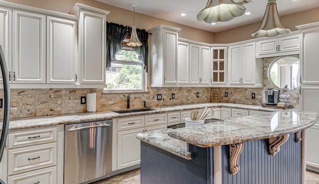 Family-Friendly Lake Livingston Retreat w/Patio!