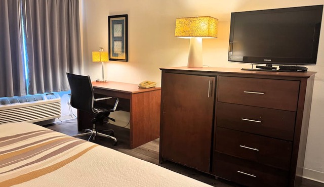 Baymont by Wyndham Meridian