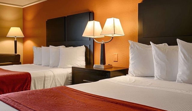 Best Western Inn & Suites - Lake Charles