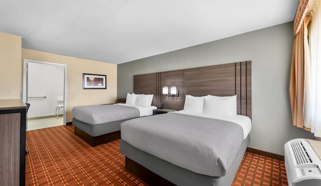 Quality Inn Marshall
