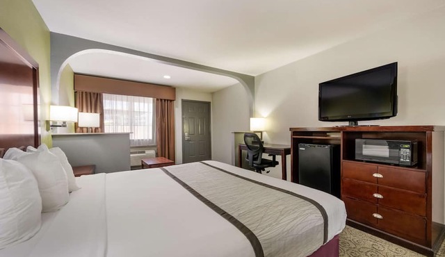SureStay Hotel by Best Western Deer Park