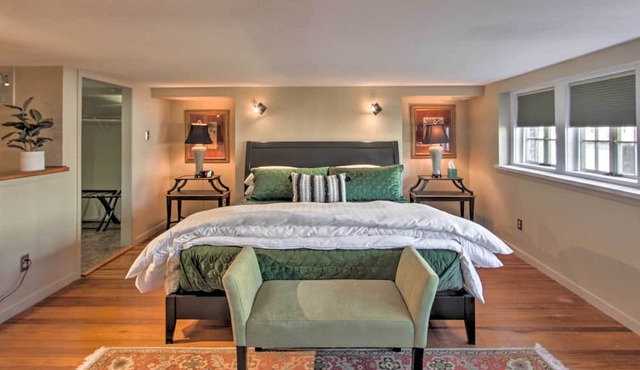 Updated Apartment in Historic Dtwn Marshall!