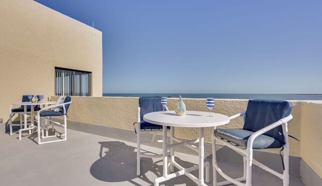 Resort-Style Penthouse w/Patio in Hudson!