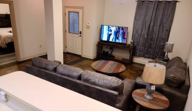 Chateau 11, spacious townhouse in Tickfaw, LA