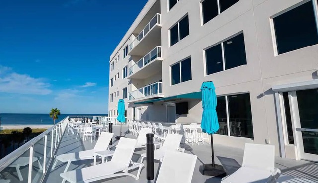 Breathtaking Gulf Facing Condo Hotel Suite