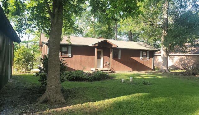 Weekend getaway at scenic Black River Lake with floating dock and boathouse. in Jonesville