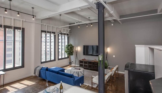 Deluxe Loft | Heart of Downtown FTW & Sundance Sq