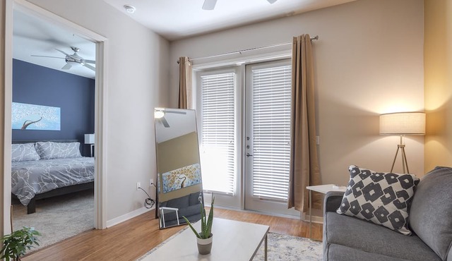 Luxury Med Center Fully Equipped King Sized Bed Condos